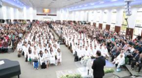 Quinto Batismo em Águas de 2016 - Outubro (287 novos membros)