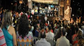Deus é glorificado na Cruzada Evangelística Abençoando Joinville