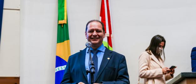 ALESC presta homenagem pelos 90 anos das Assembleias de Deus em SC