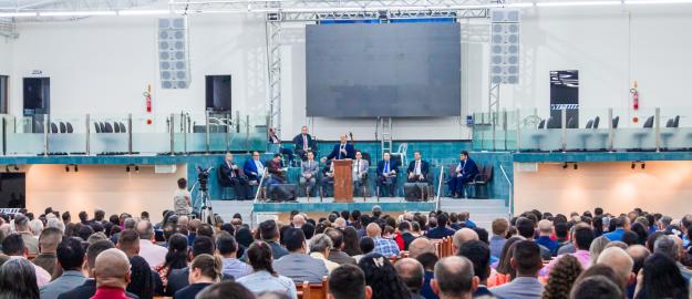 ​Seminário para candidatos à ordenação ministerial reúne centenas de Obreiros