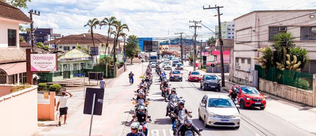 IEADJO sai às ruas com grande carreata evangelística  