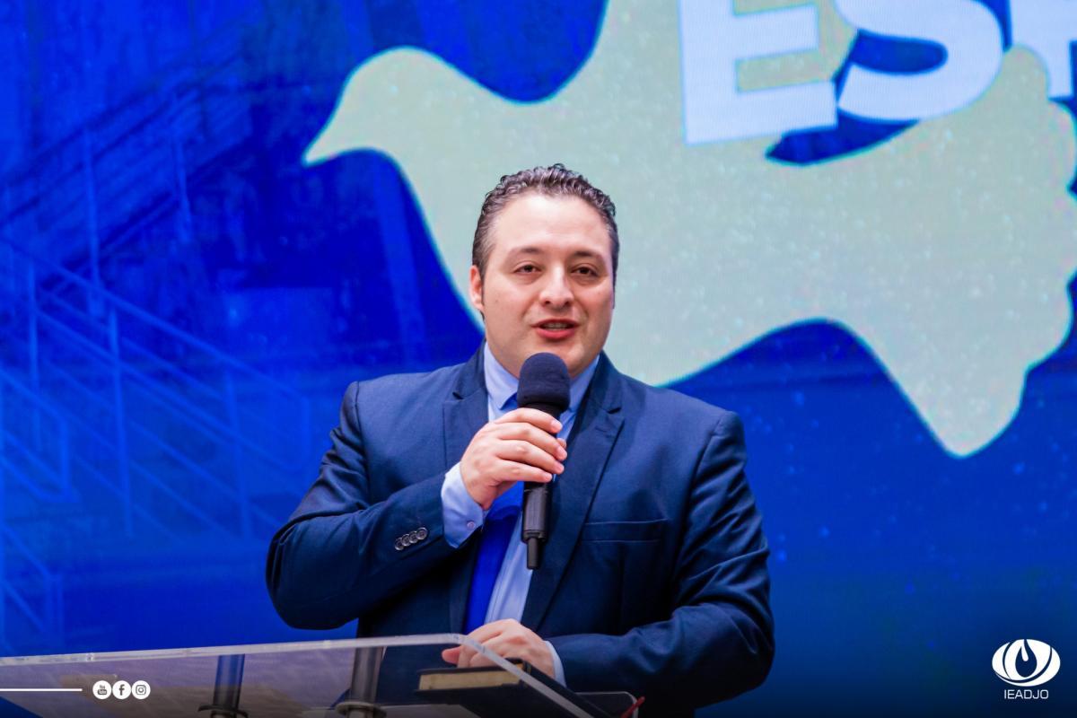 Ação de Graças pelo Aniversário do Pastor Sérgio Melfior