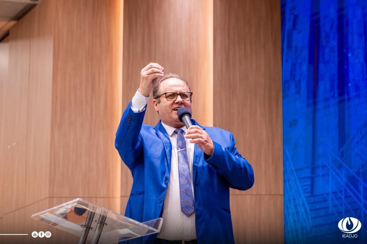 Ação de Graças pelo Aniversário do Pastor Sérgio Melfior