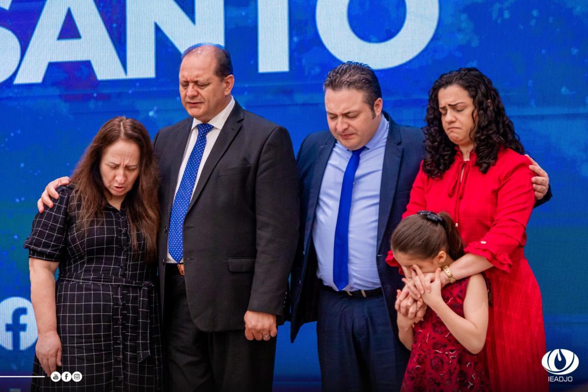 Ação de Graças pelo Aniversário do Pastor Sérgio Melfior