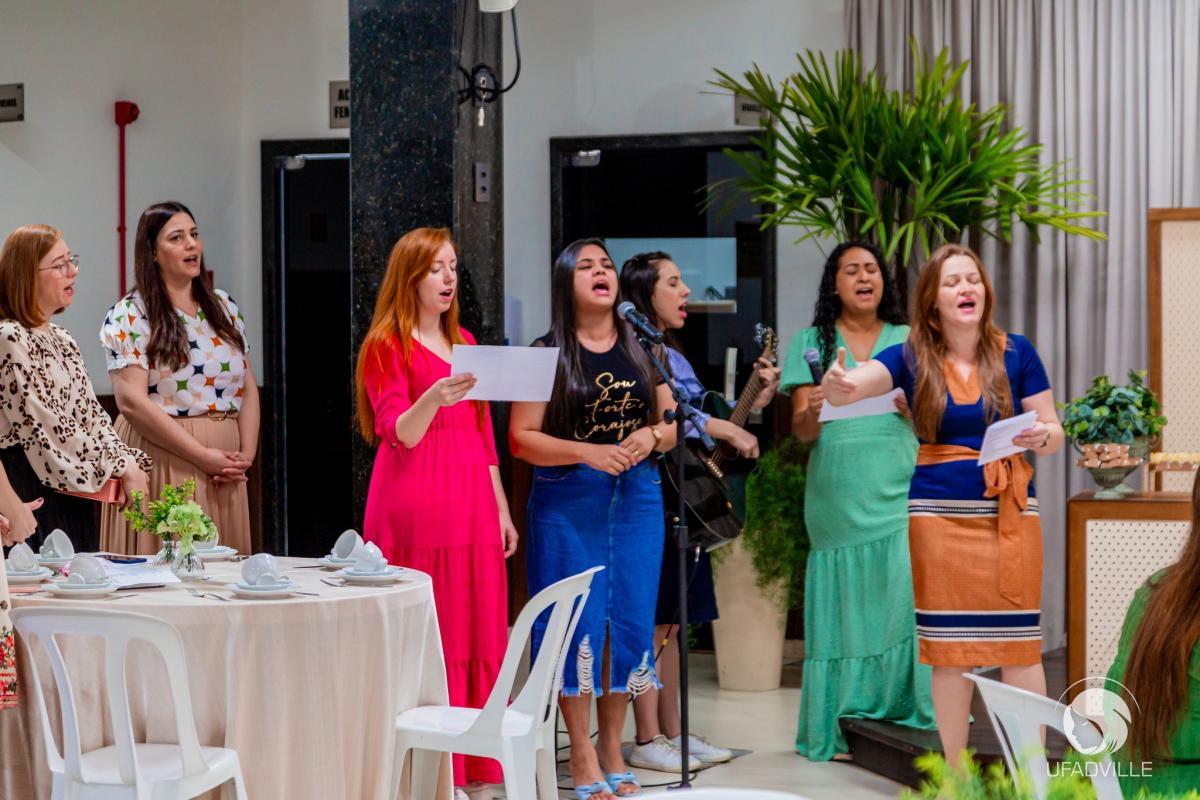 IEADJO celebra aniversário da Irmã Janaina Melfior