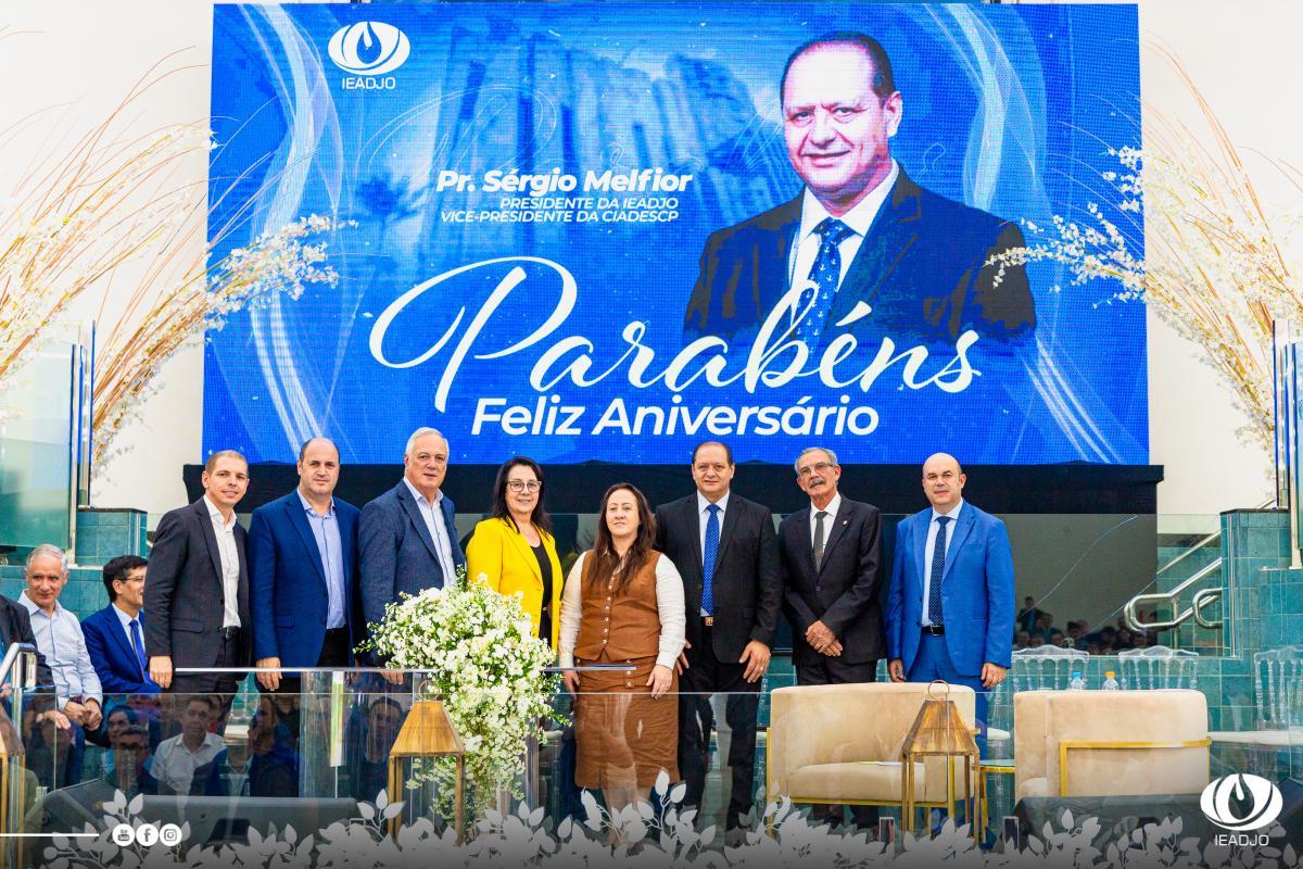 Pastores e diretorias convencionais celebram o aniversário do Pr. Sérgio Melfior