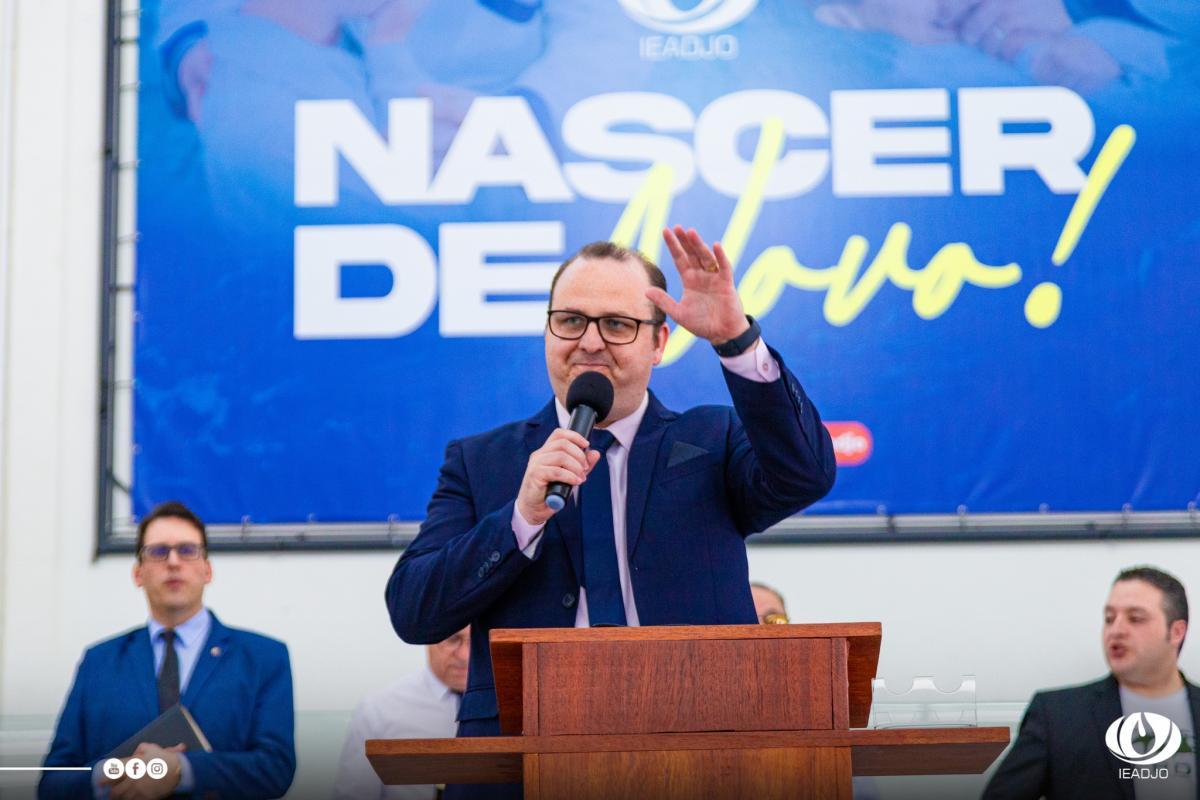 IEADJO recebe 200 novos membros em último Batismo de 2024