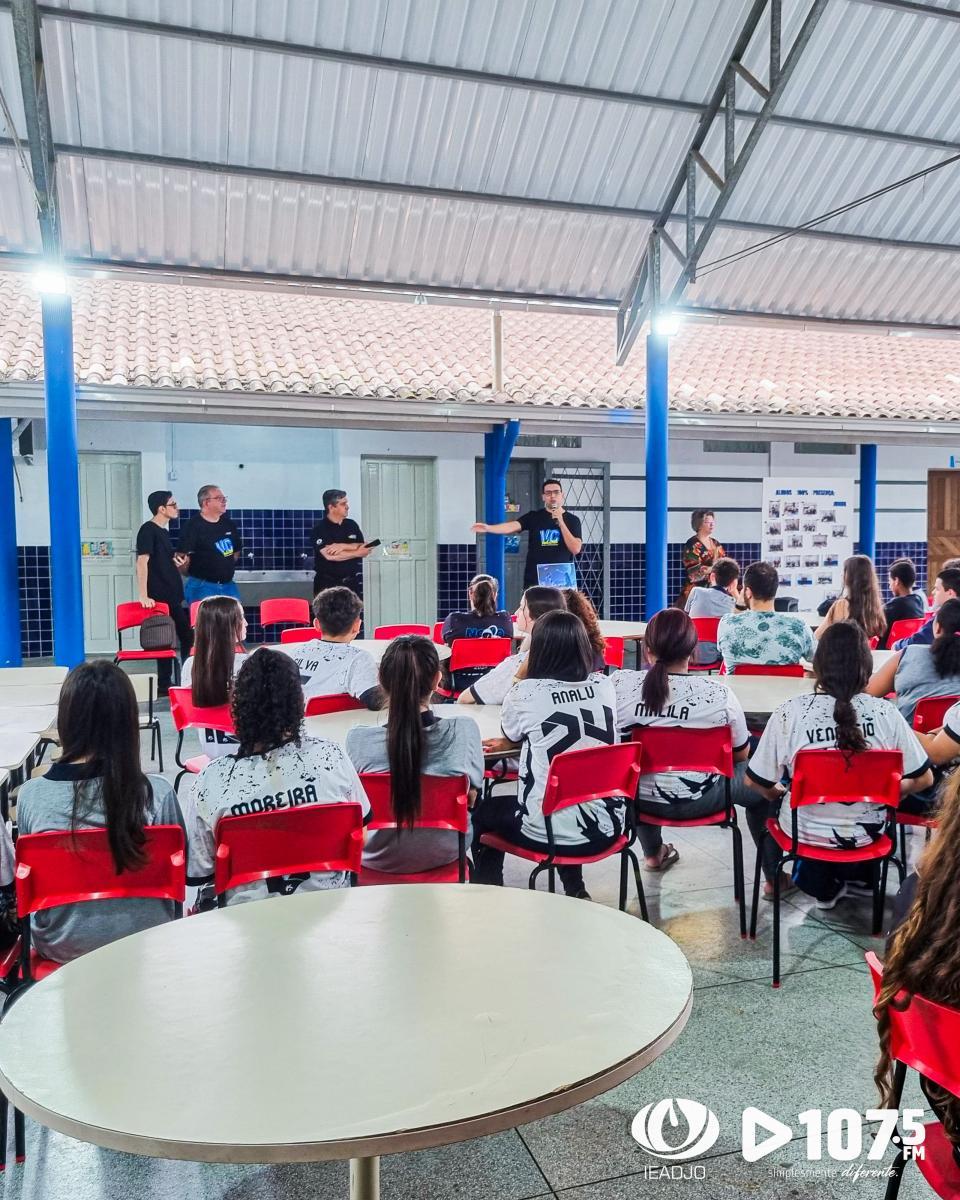 Concurso “Você PODCAST” da ACAERT na Escola Anaburgo