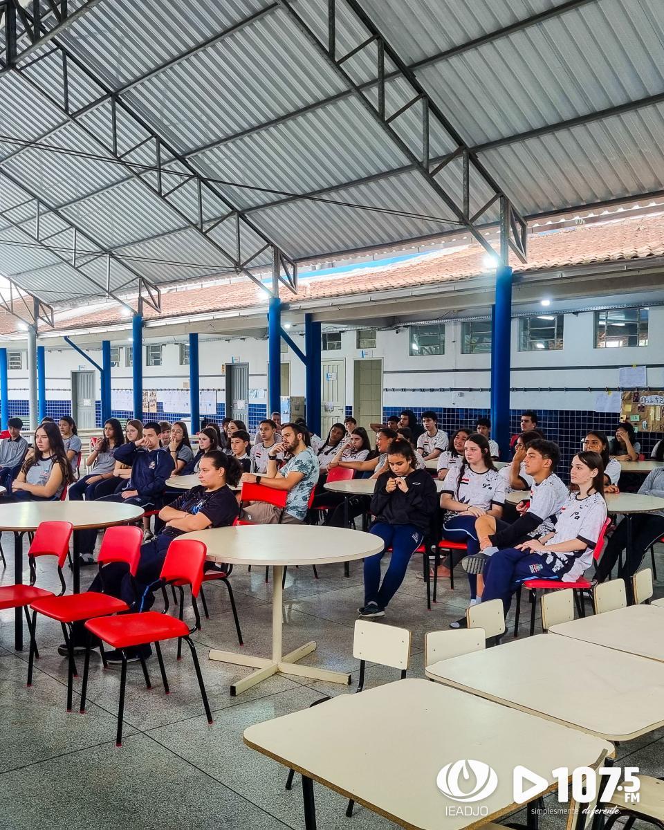Concurso “Você PODCAST” da ACAERT na Escola Anaburgo
