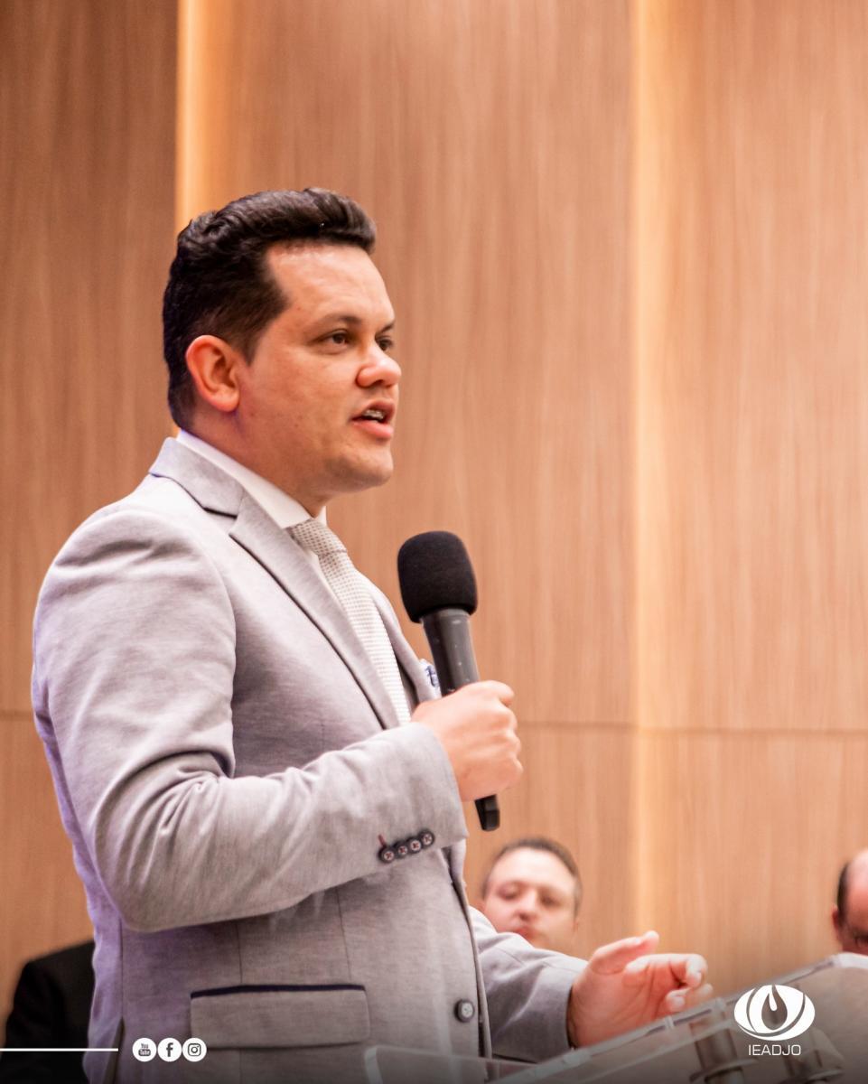 12 Dias de Clamor: Círculo de Oração masculino participa da sétima noite da Campanha - Janeiro 2025