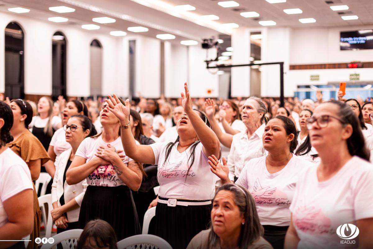 12 Dias de Clamor: UFADVILLE celebra a Deus na oitava noite de Clamor
