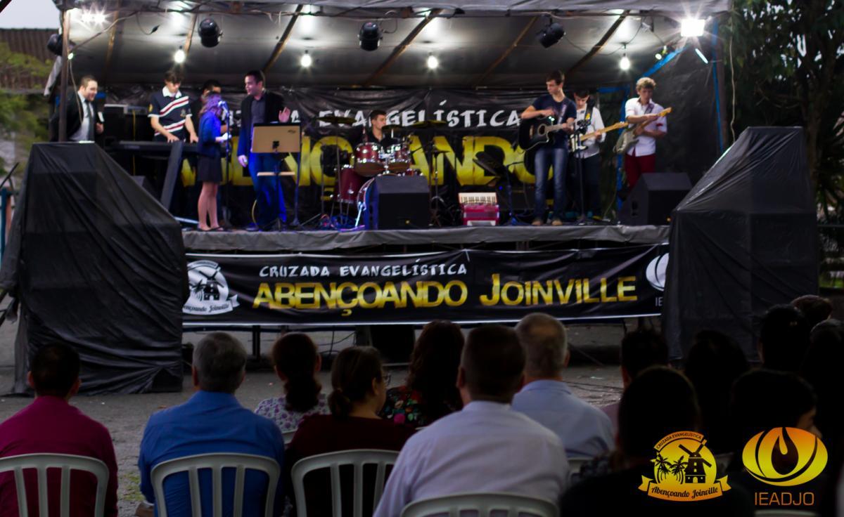 Bairro Costa e Silva hospeda a 8ª Cruzada Evangelística Abençoando Joinville - Novembro 2015