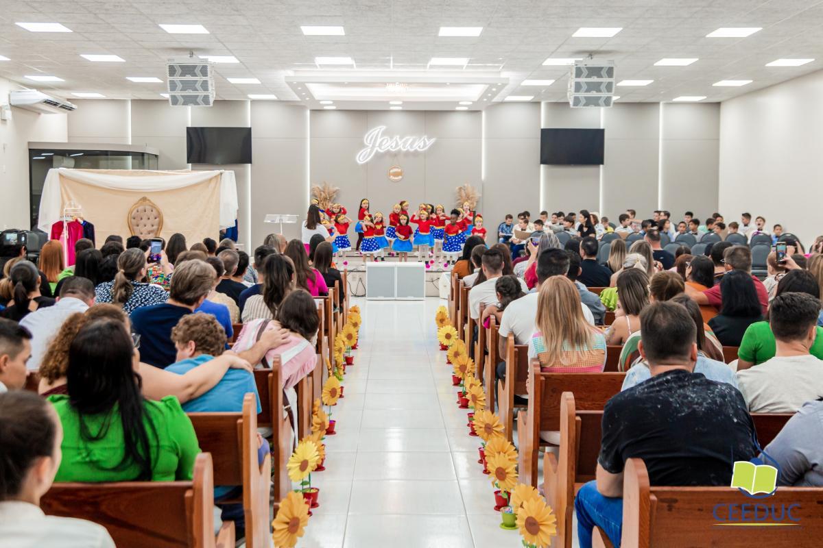 CEEDUC realiza homenagem especial pelo Dia das Mãe