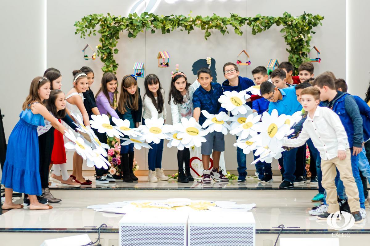 Especial Dia das Mães: Alunos do CEEDUC prestam homenagem - Maio 2022
