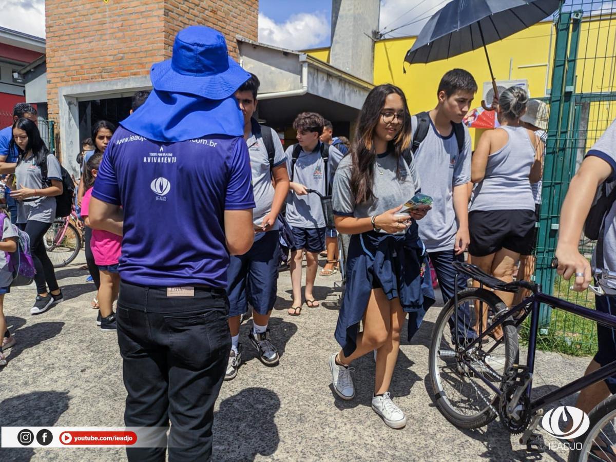 Impacto de Evangelização: IEADJO distribui cerca de 10 mil literaturas