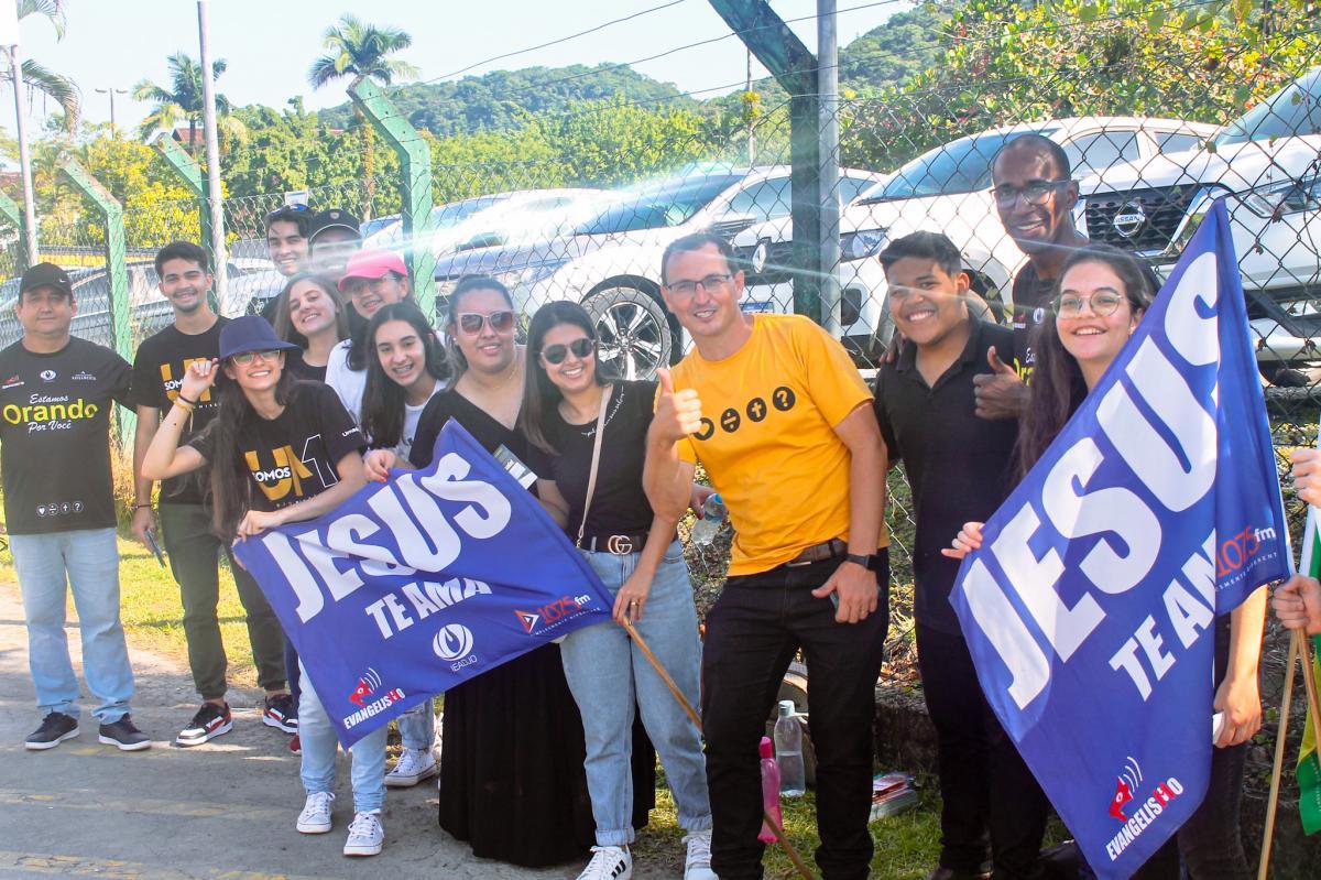 IEADJO inicia “Mês Global de Evangelização” com entrega de cerca de 30 mil literaturas na Festa do Trabalhador