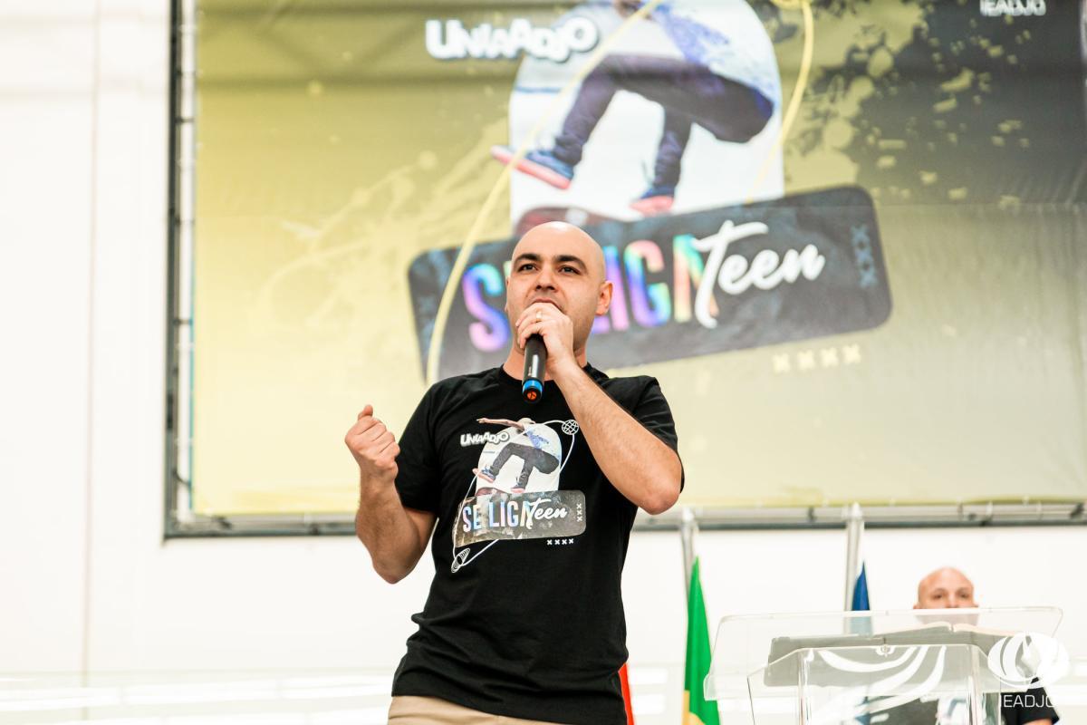 Se Liga Teen: UNIAADJO reúne mais de 800 adolescentes para discutir o Setembro Amarelo