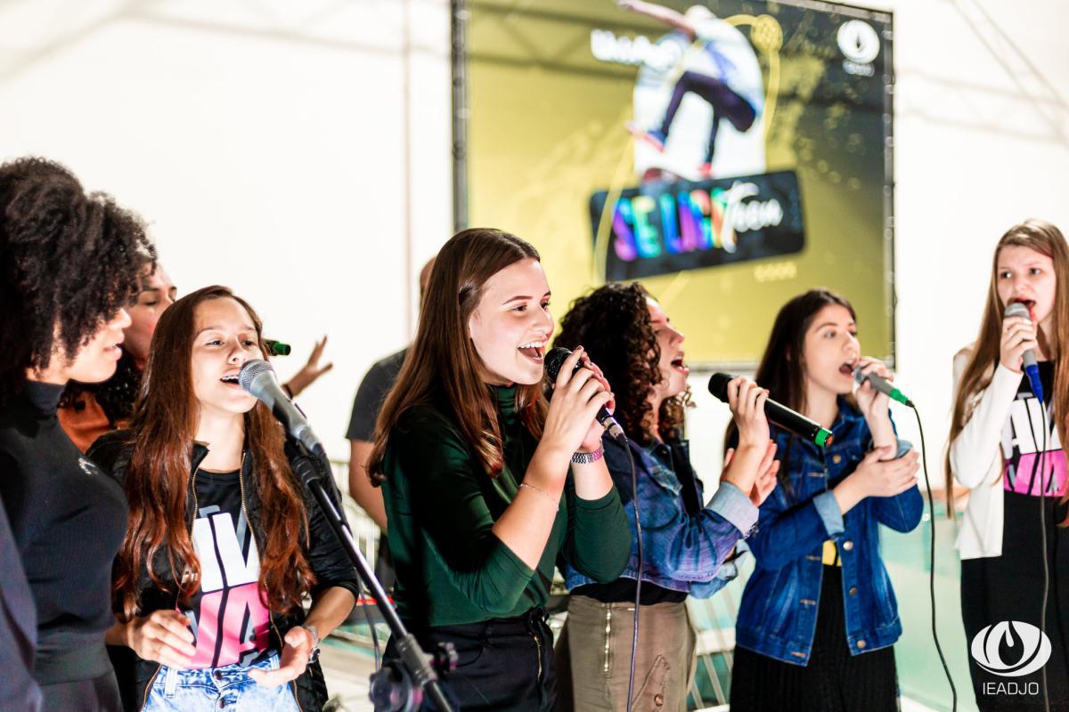 Se Liga Teen: UNIAADJO reúne mais de 800 adolescentes para discutir o Setembro Amarelo