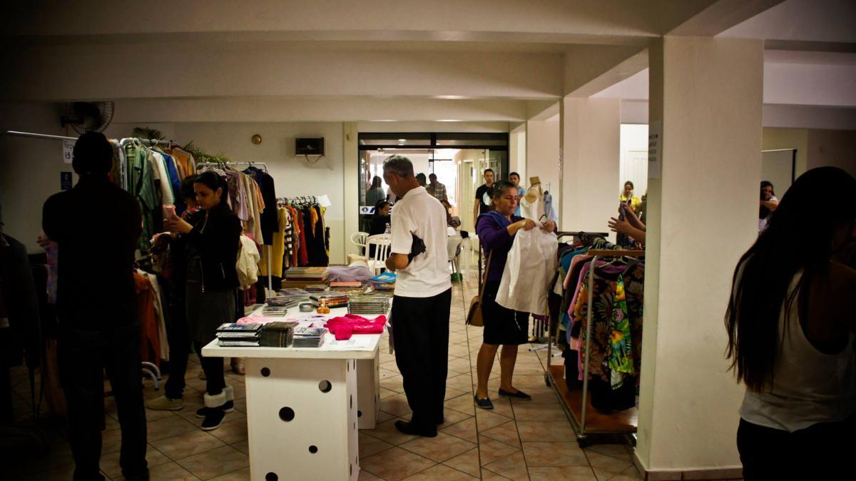Setor 08 - Shalom, realiza ação social no bairro Comasa