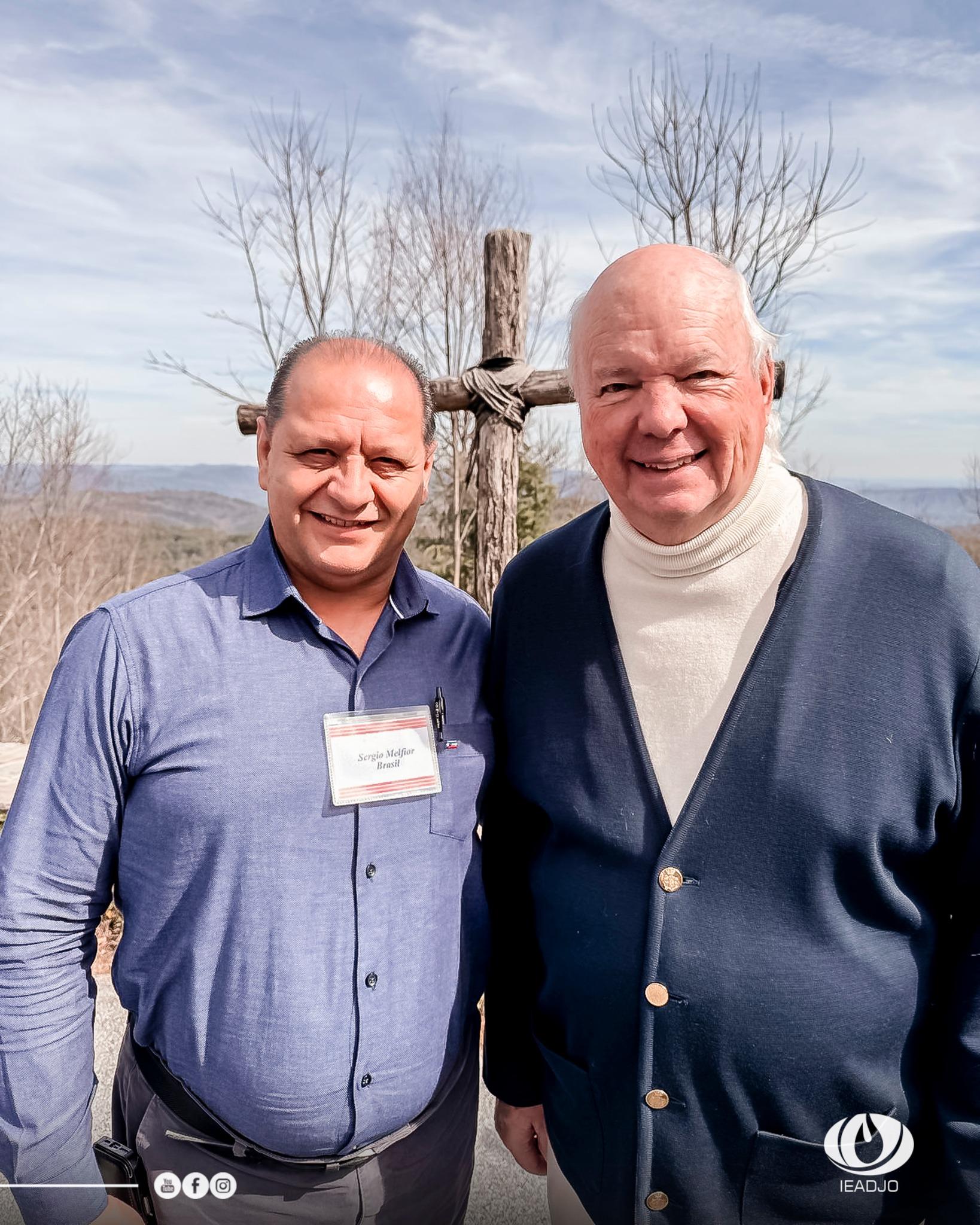Pastor Sérgio Melfior e pastor Billie Hanks.