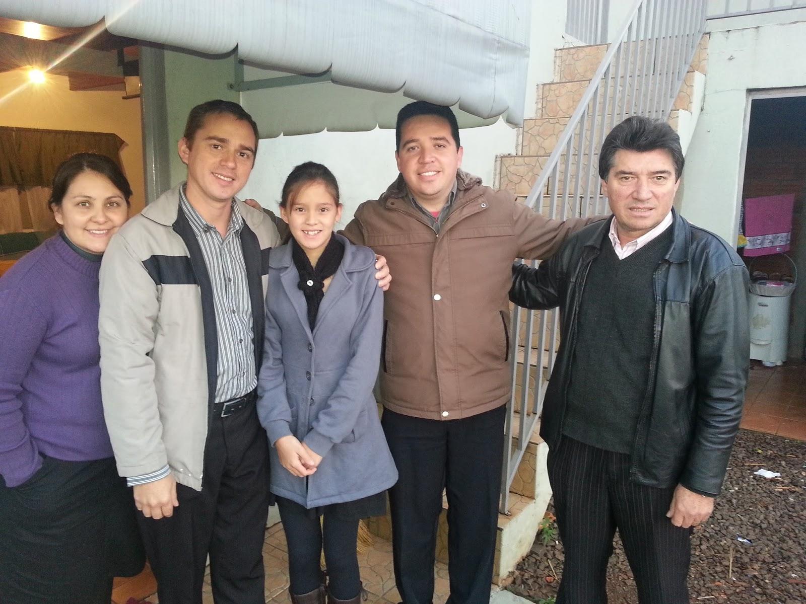 Equipe da UMADJO e Missão Siloé entrega doação de Cadeiras em Cordilheira Alta - Agosto 2013