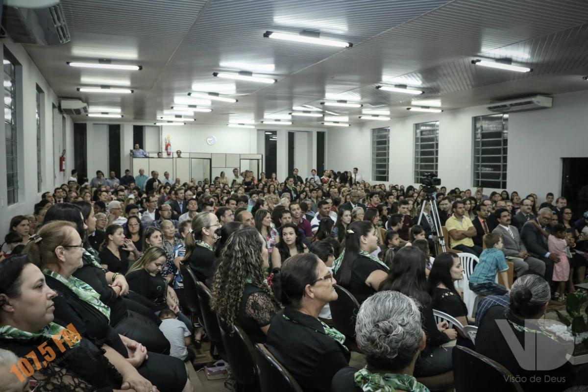 Nova Brasília sediou o primeiro Culto de Ações de Graças pelos 10 anos da Rádio 107,5 FM - Abril 2015