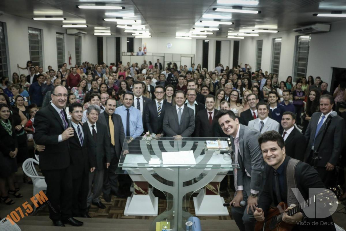 Nova Brasília sediou o primeiro Culto de Ações de Graças pelos 10 anos da Rádio 107,5 FM - Abril 2015